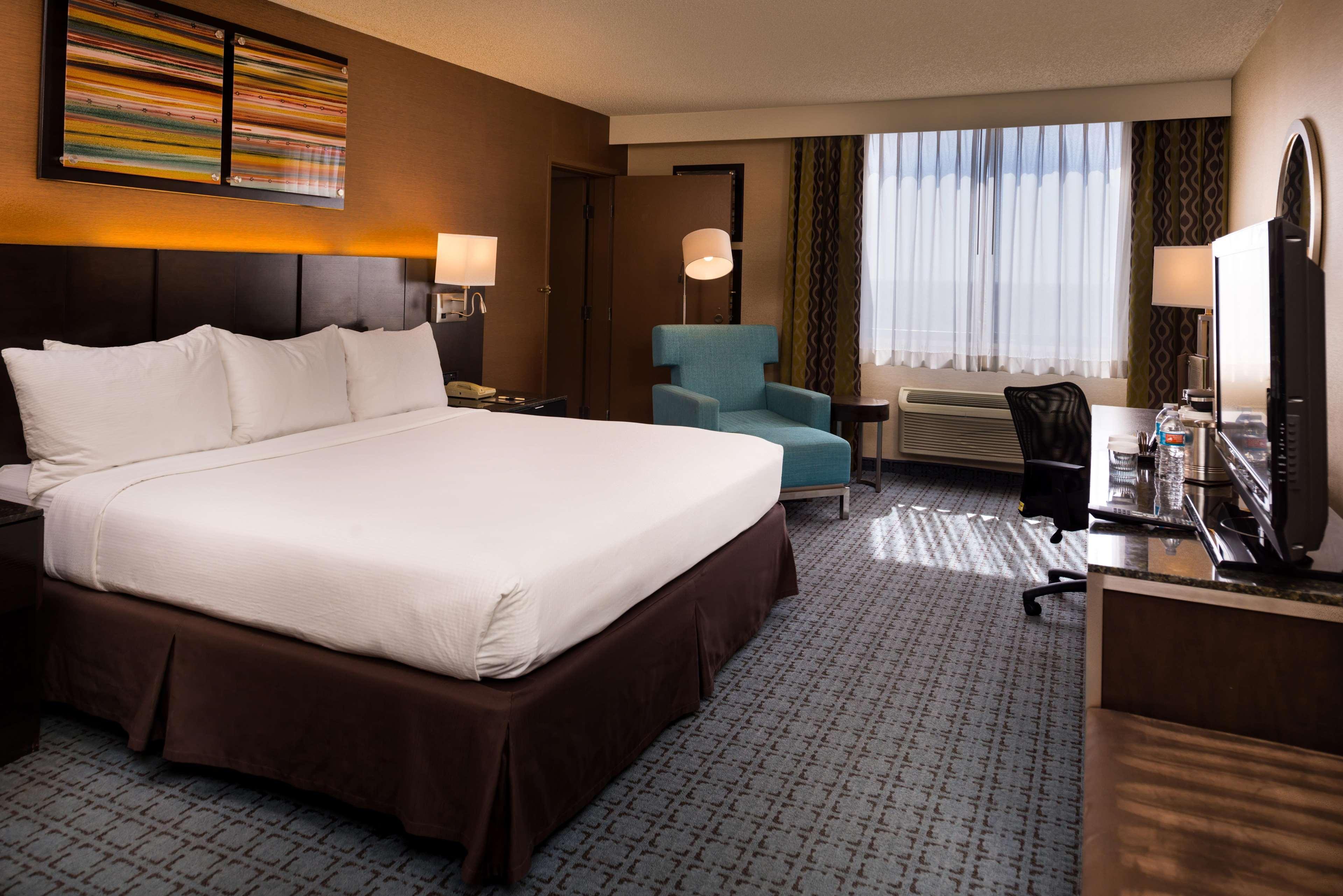 Doubletree By Hilton Whittier Ξενοδοχείο Δωμάτιο φωτογραφία