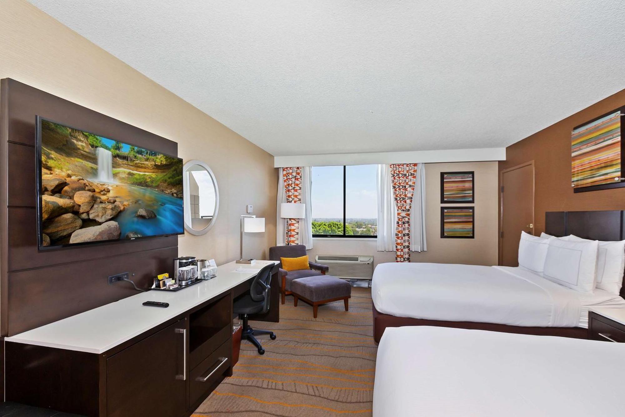 Doubletree By Hilton Whittier Ξενοδοχείο Εξωτερικό φωτογραφία