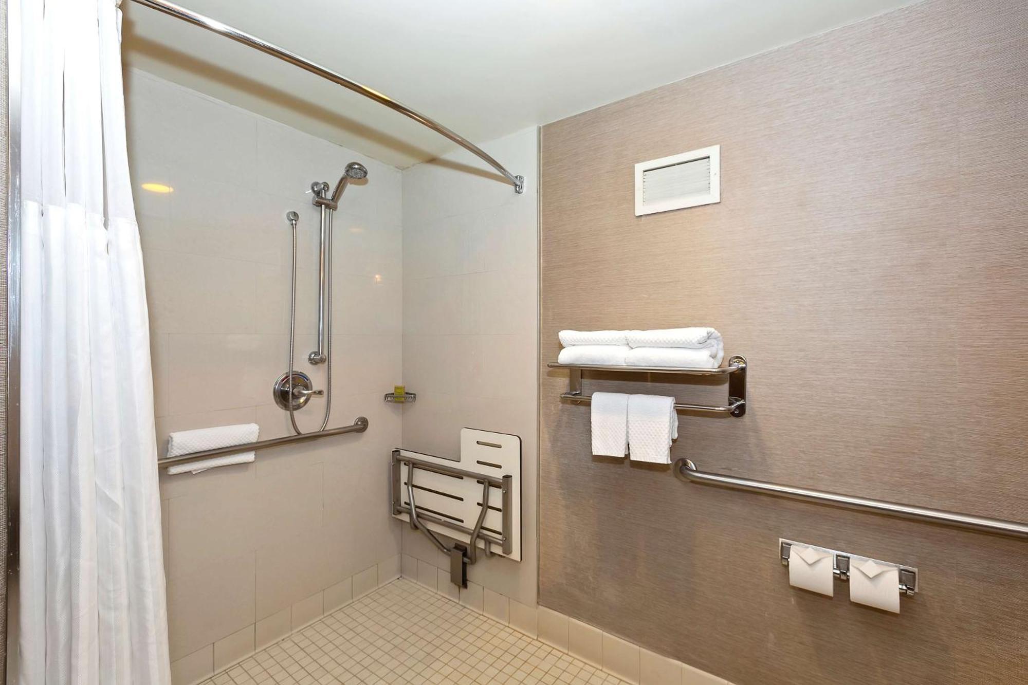 Doubletree By Hilton Whittier Ξενοδοχείο Εξωτερικό φωτογραφία