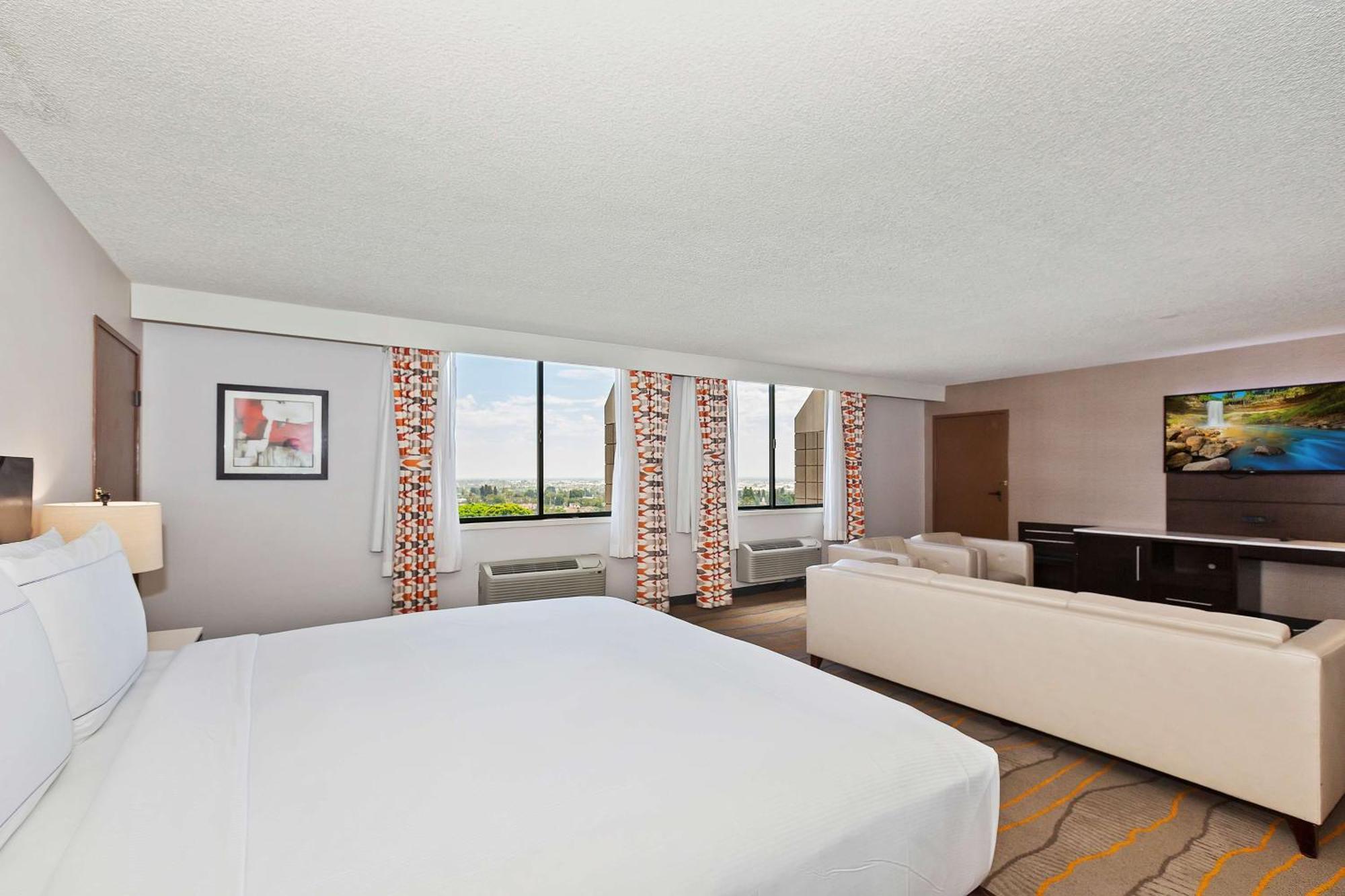 Doubletree By Hilton Whittier Ξενοδοχείο Εξωτερικό φωτογραφία