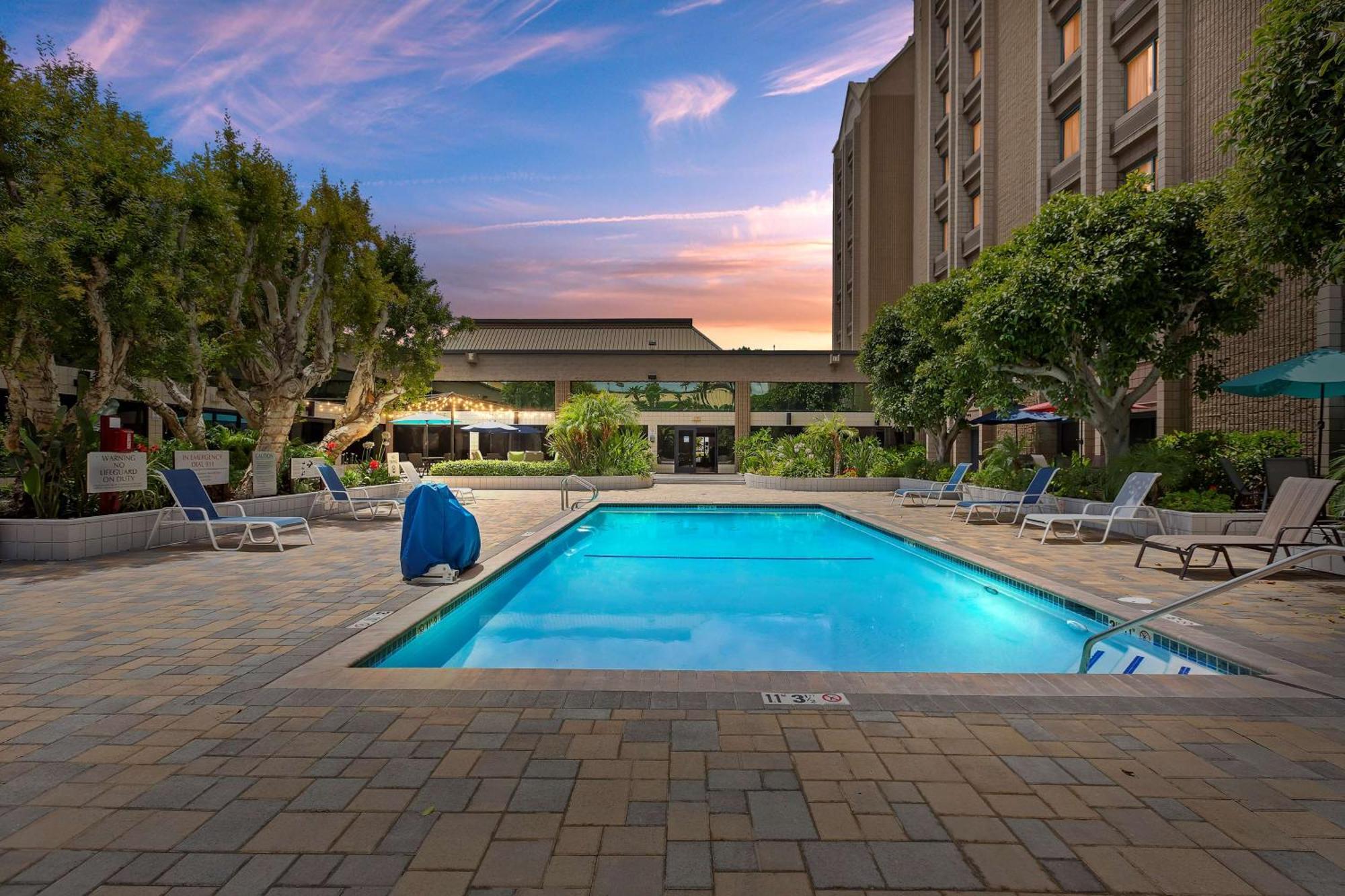 Doubletree By Hilton Whittier Ξενοδοχείο Εξωτερικό φωτογραφία
