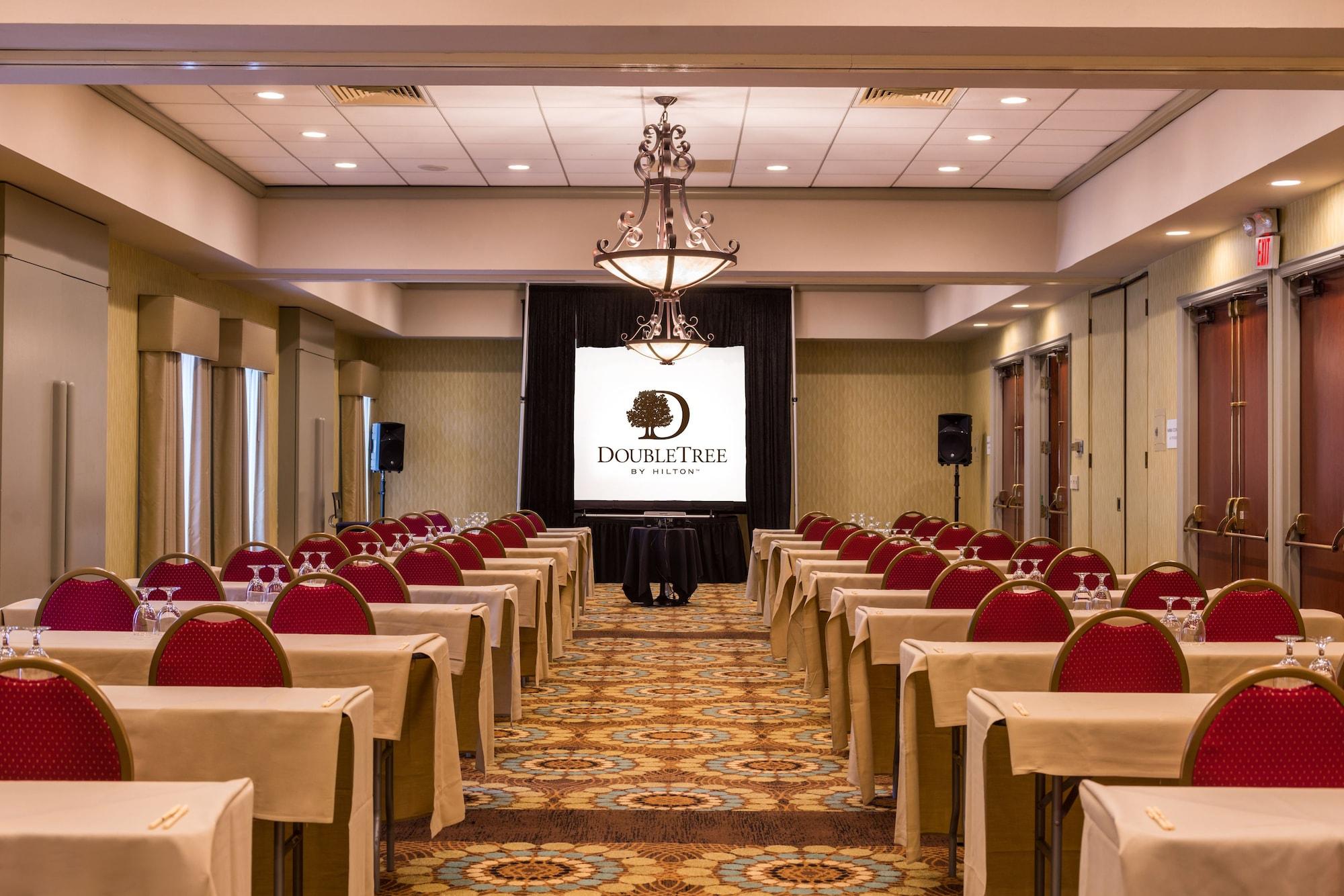 Doubletree By Hilton Whittier Ξενοδοχείο Εξωτερικό φωτογραφία